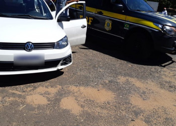 Motorista de aplicativo é preso trafegando em veículo roubado em Teresina